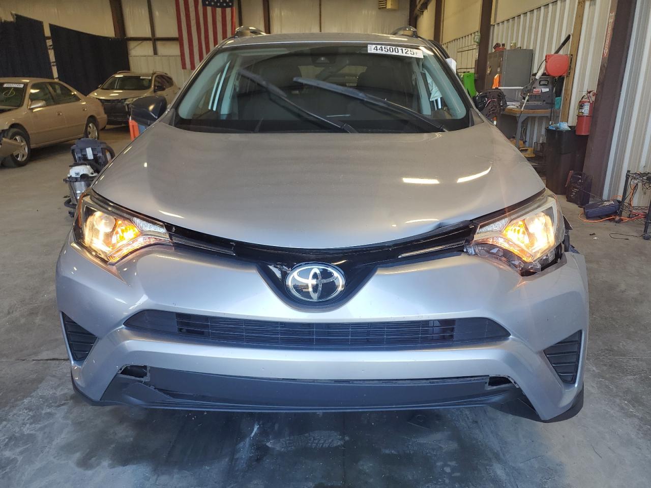 2018 Toyota RAV 4 - Image 5