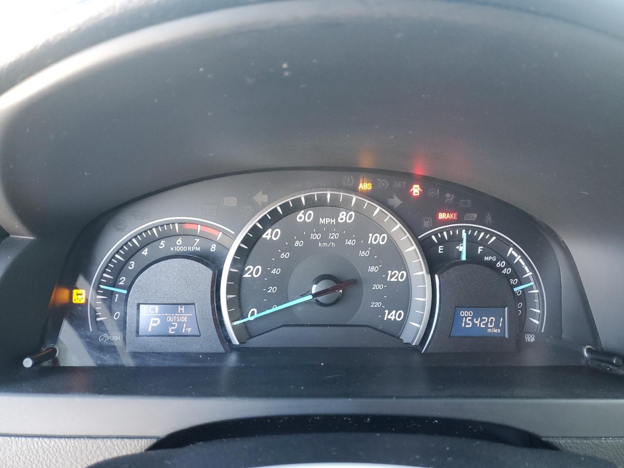 2012 Toyota Camry - Image 9