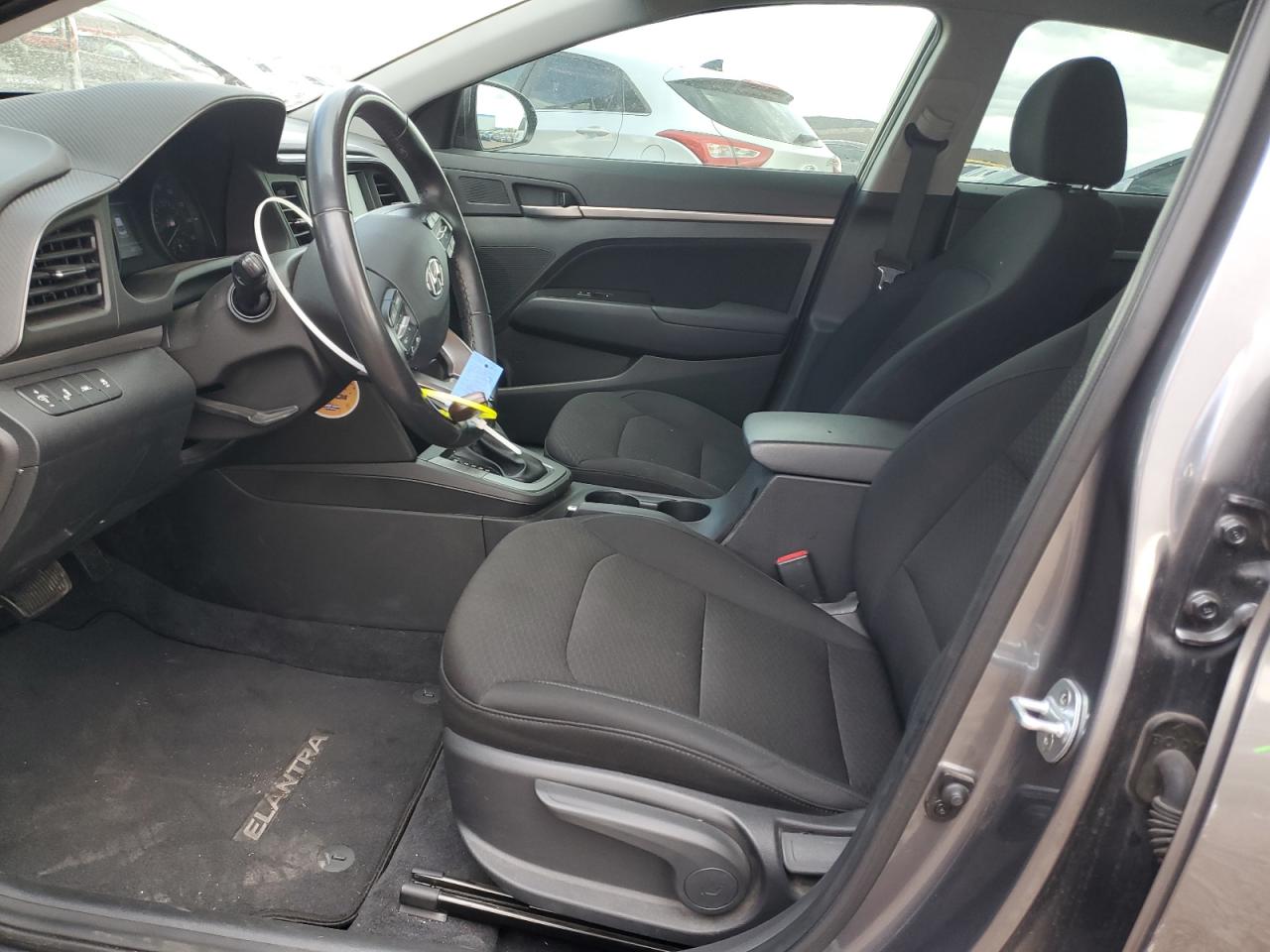 2019 Hyundai Elantra - Image 7