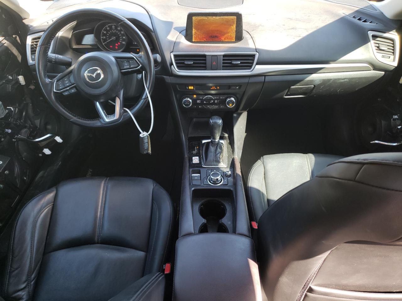 2017 Mazda 3 - Image 8