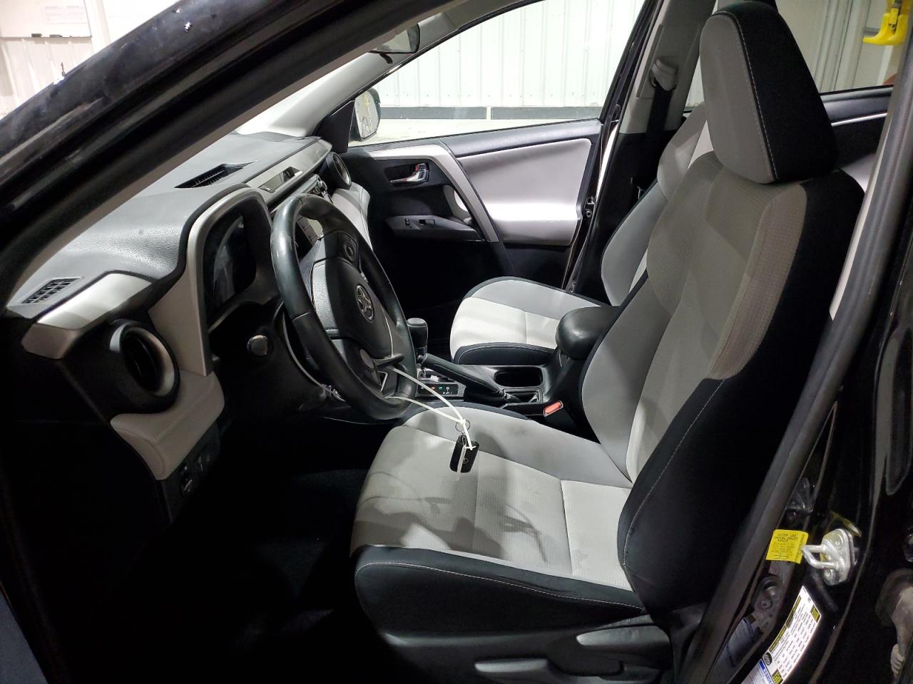 2018 Toyota RAV 4 - Image 7