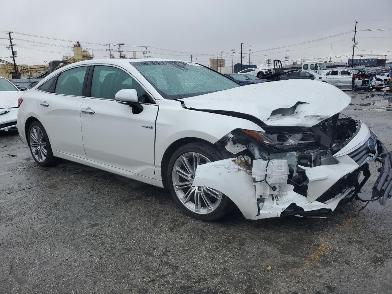 2021 Toyota Avalon - Image 4
