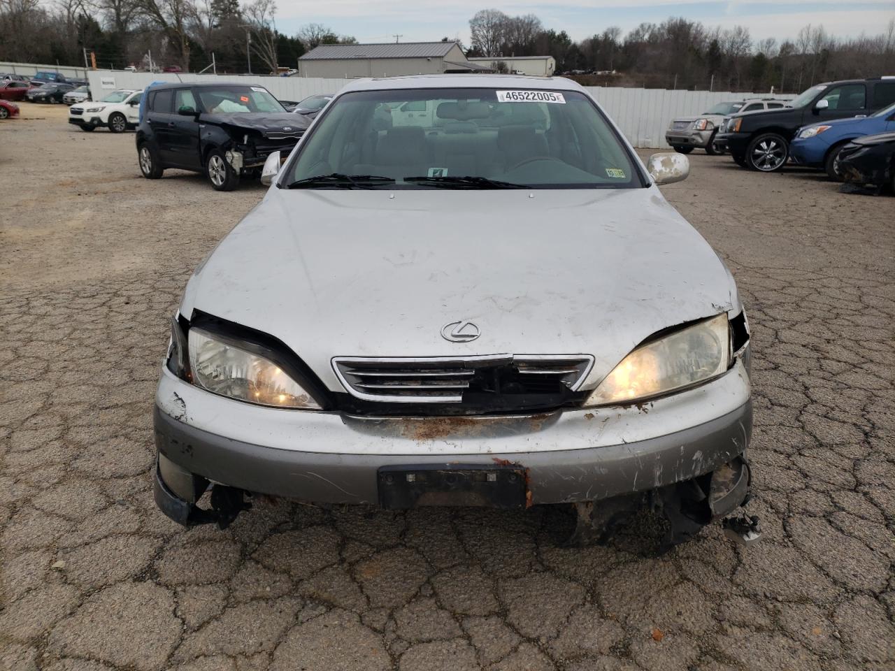 2001 Lexus ES - Image 5