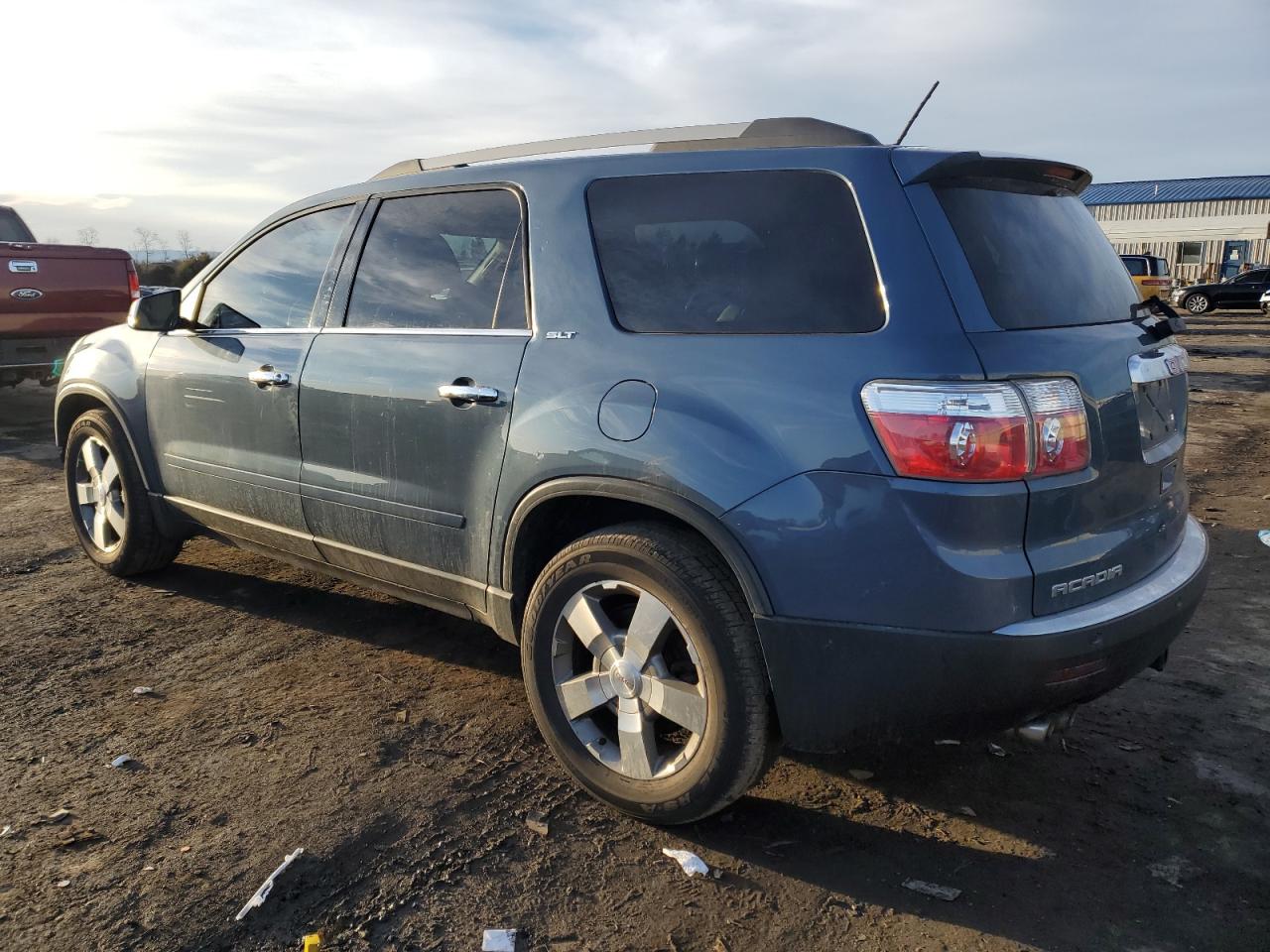 2012 GMC Acadia - Image 2