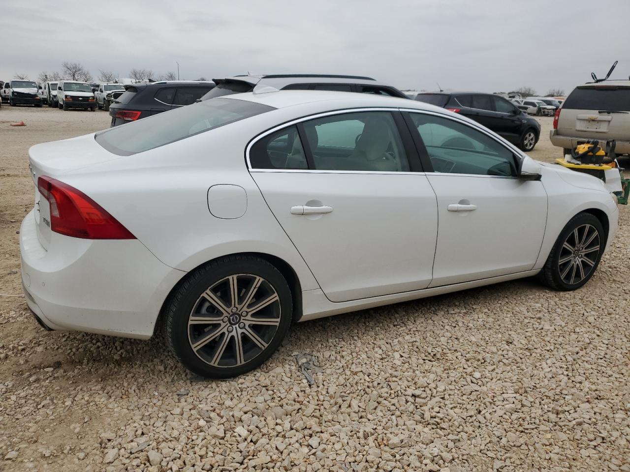 2016 Volvo S60 - Image 3