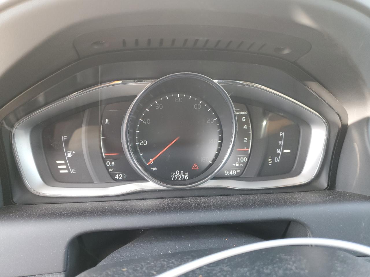 2017 Volvo XC60 - Image 9