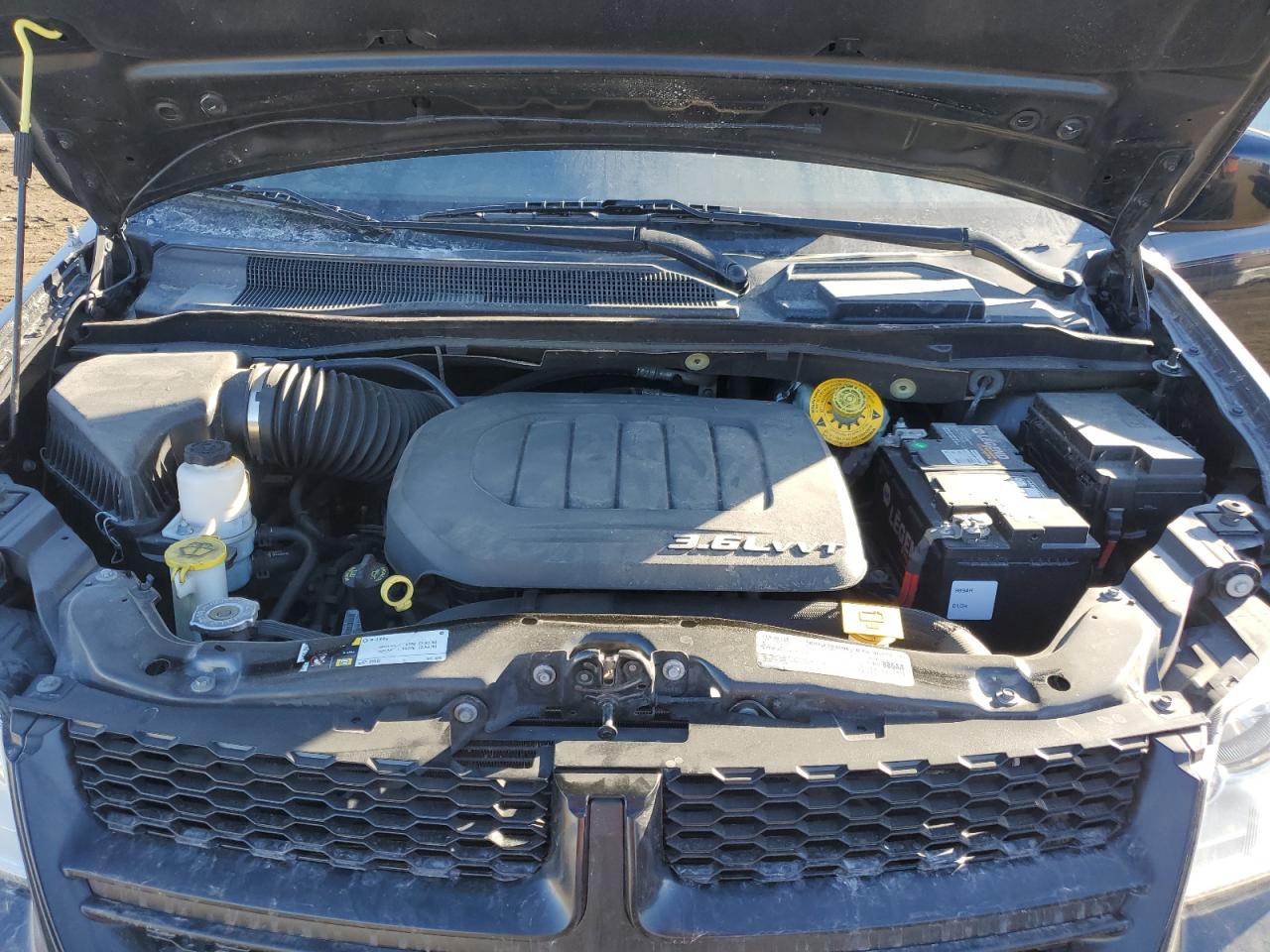 2017 Dodge Caravan - Image 12