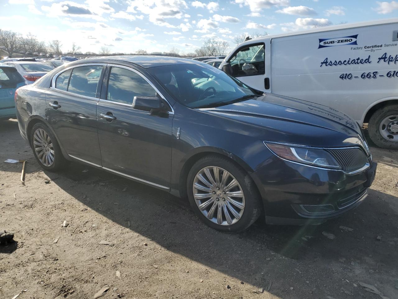 2014 Lincoln MKS - Image 4