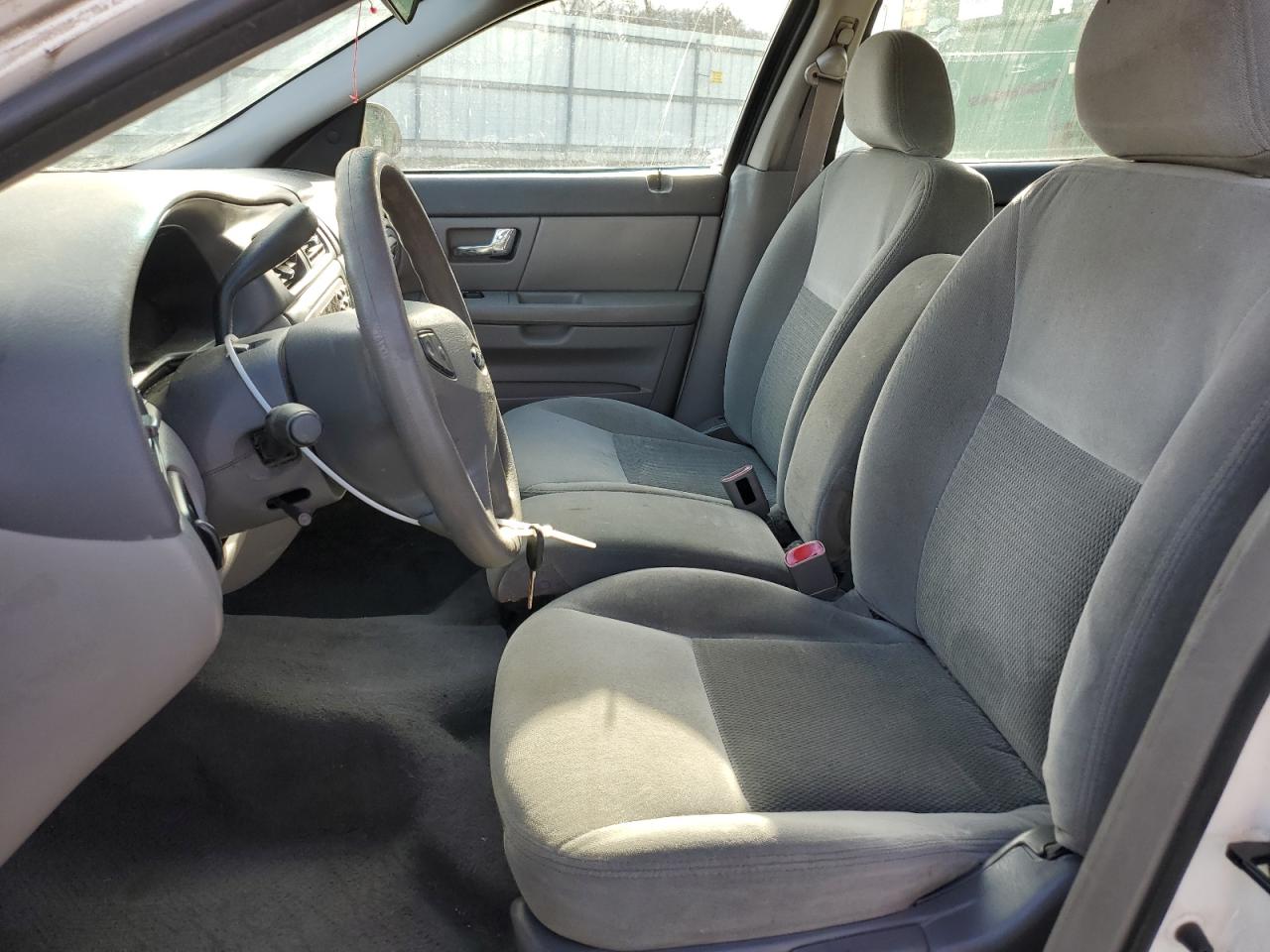 2003 Ford Taurus - Image 7