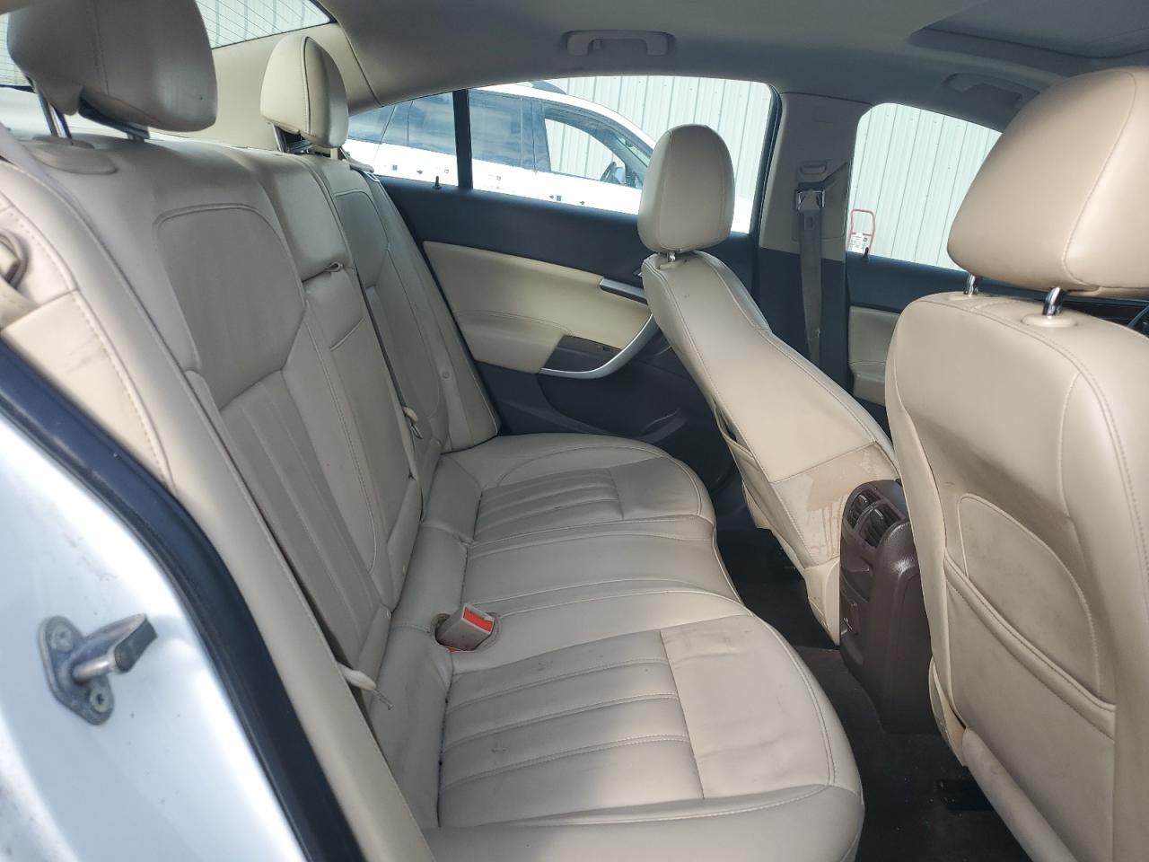 2014 Buick Regal - Image 10