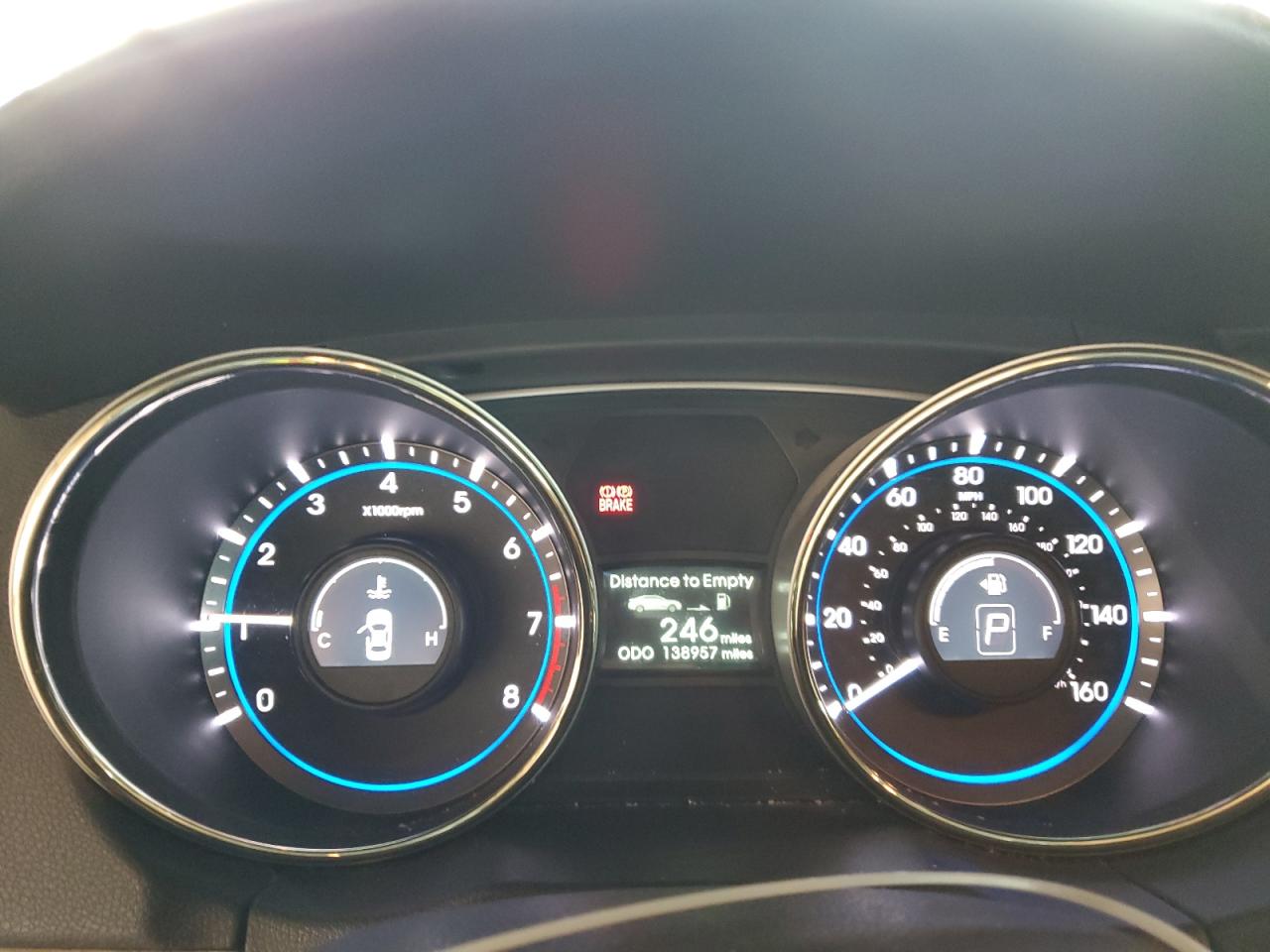 2013 Hyundai Sonata - Image 9