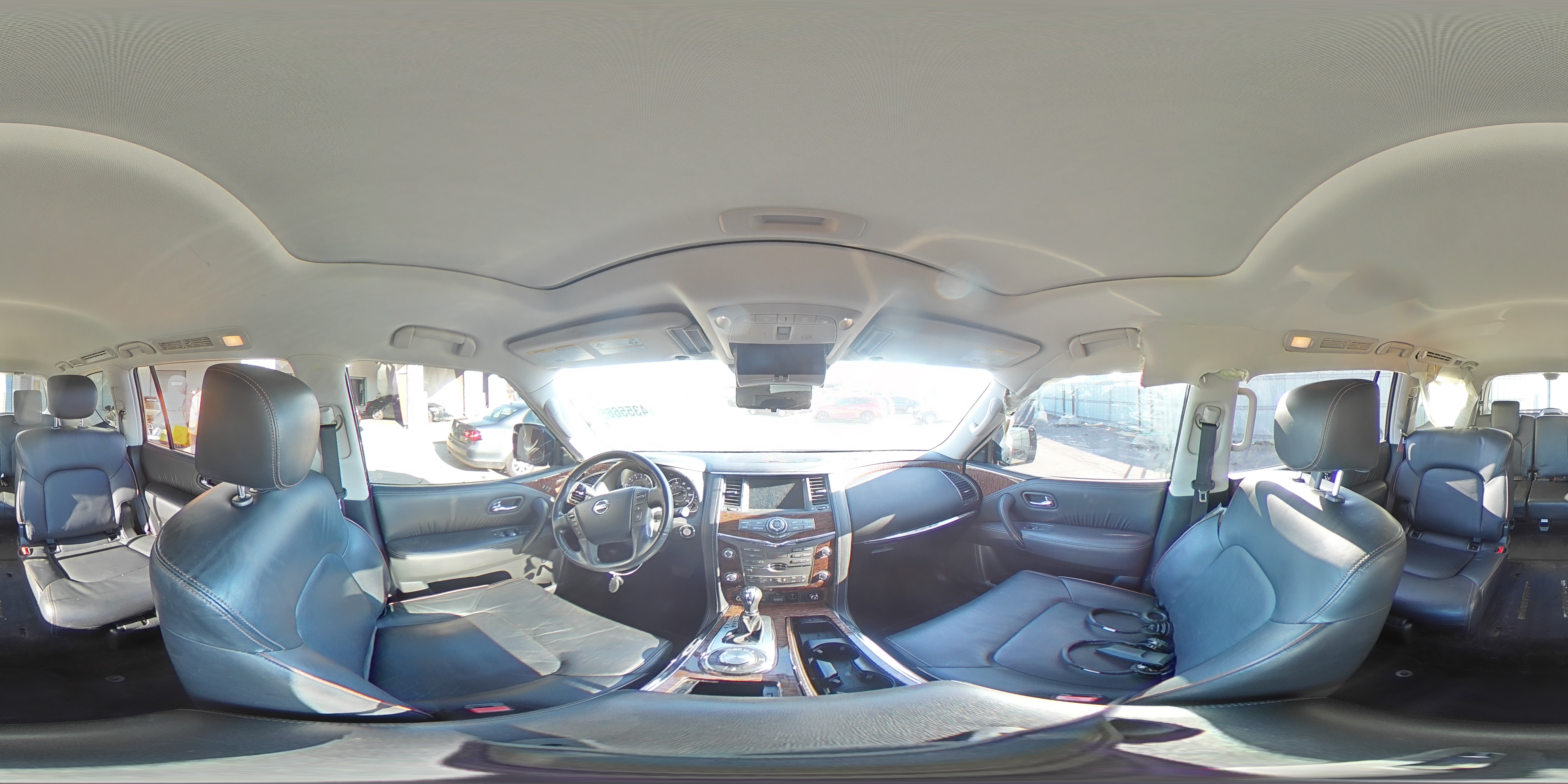 2020 Nissan Armada - Image 15