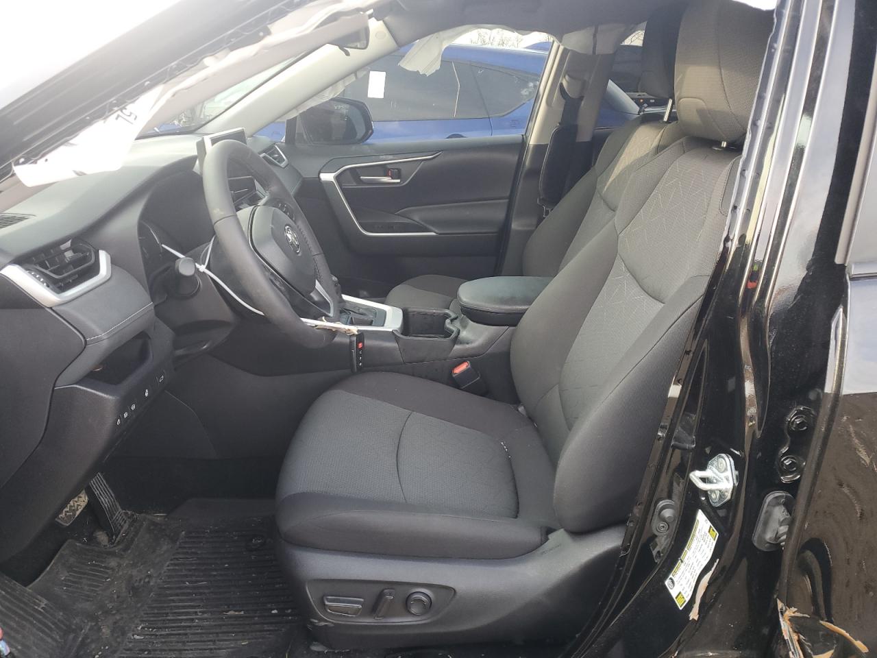 2024 Toyota RAV 4 - Image 7