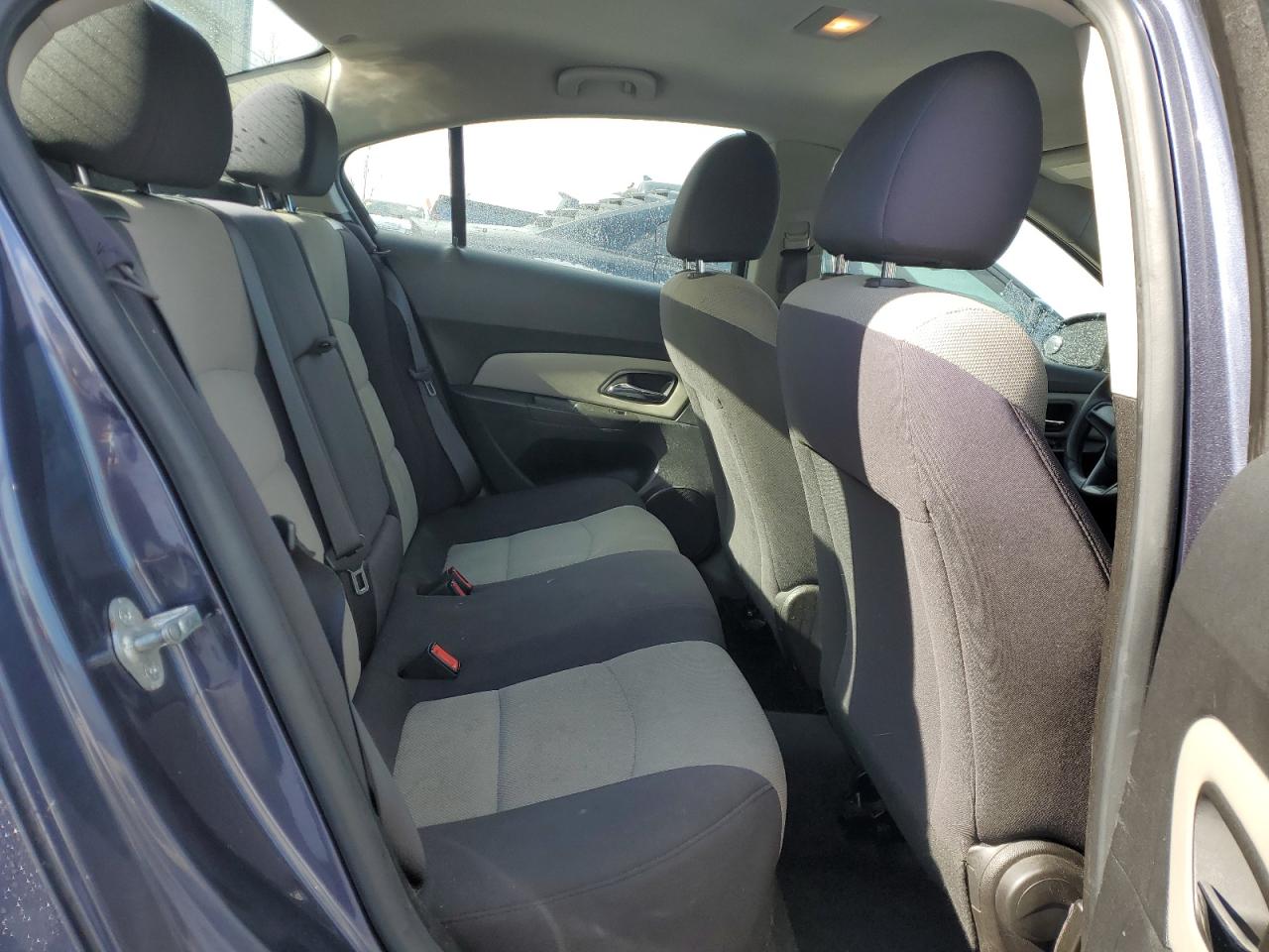 2013 Chevrolet Cruze - Image 10