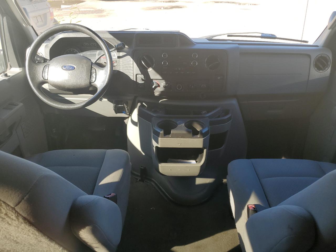 2009 Ford Econoline - Image 8