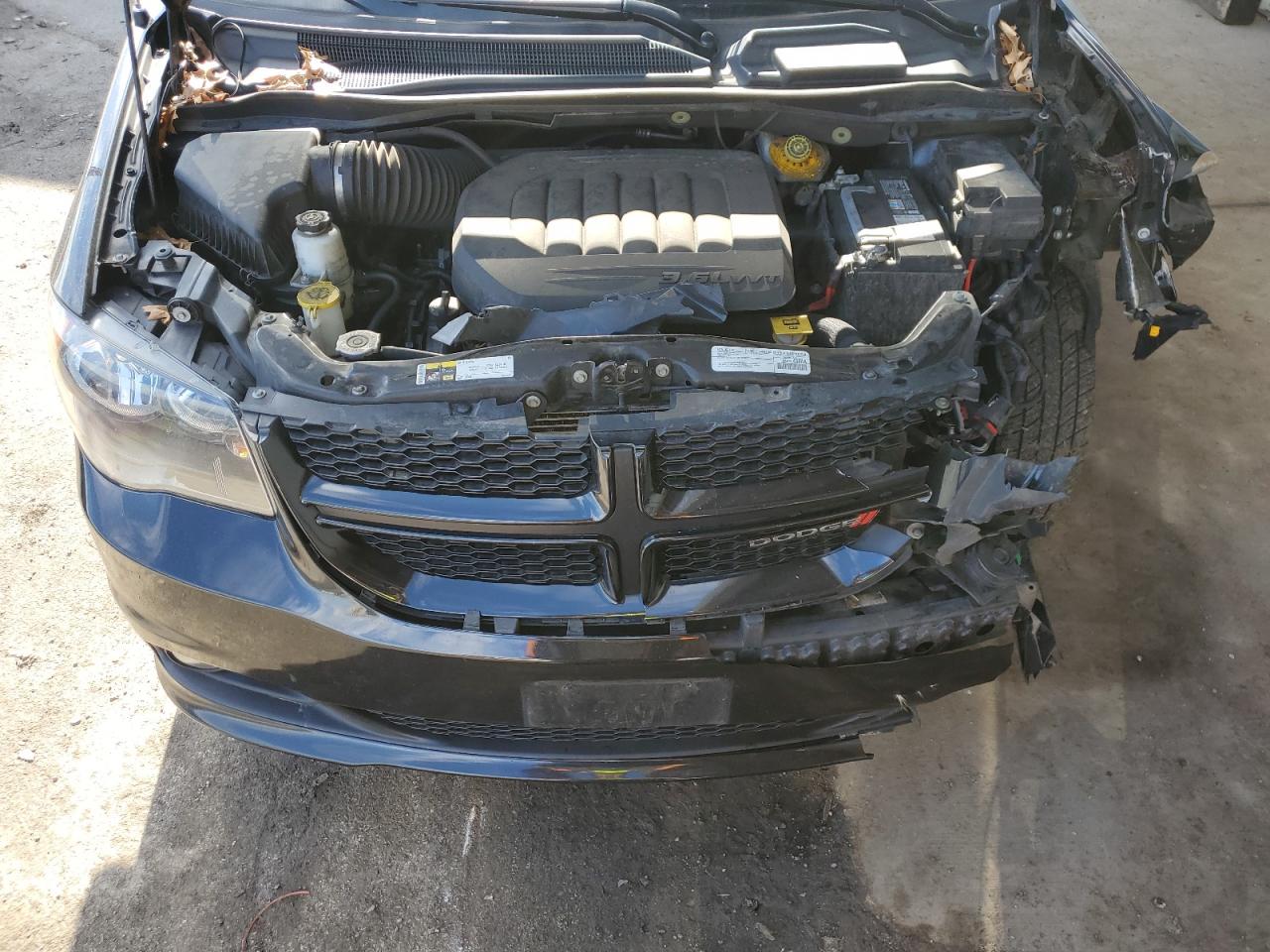 2019 Dodge Caravan - Image 14