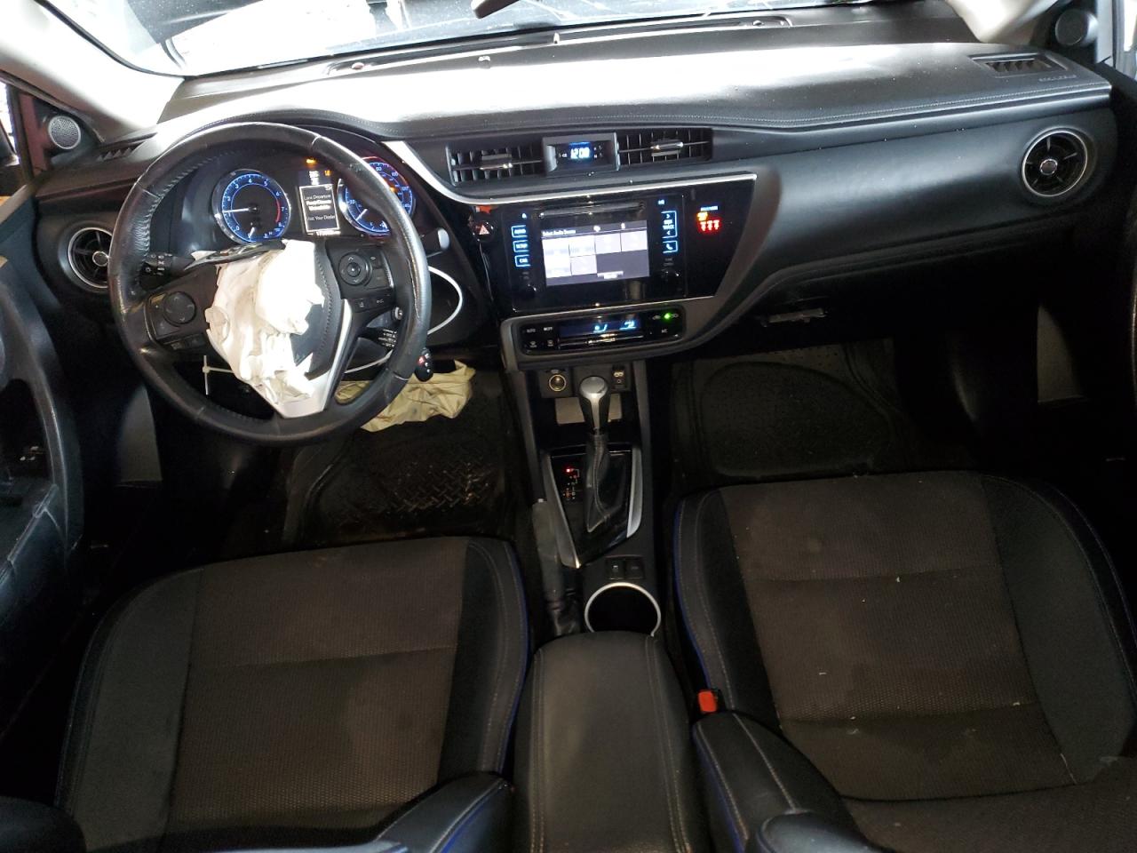 2018 Toyota Corolla - Image 8