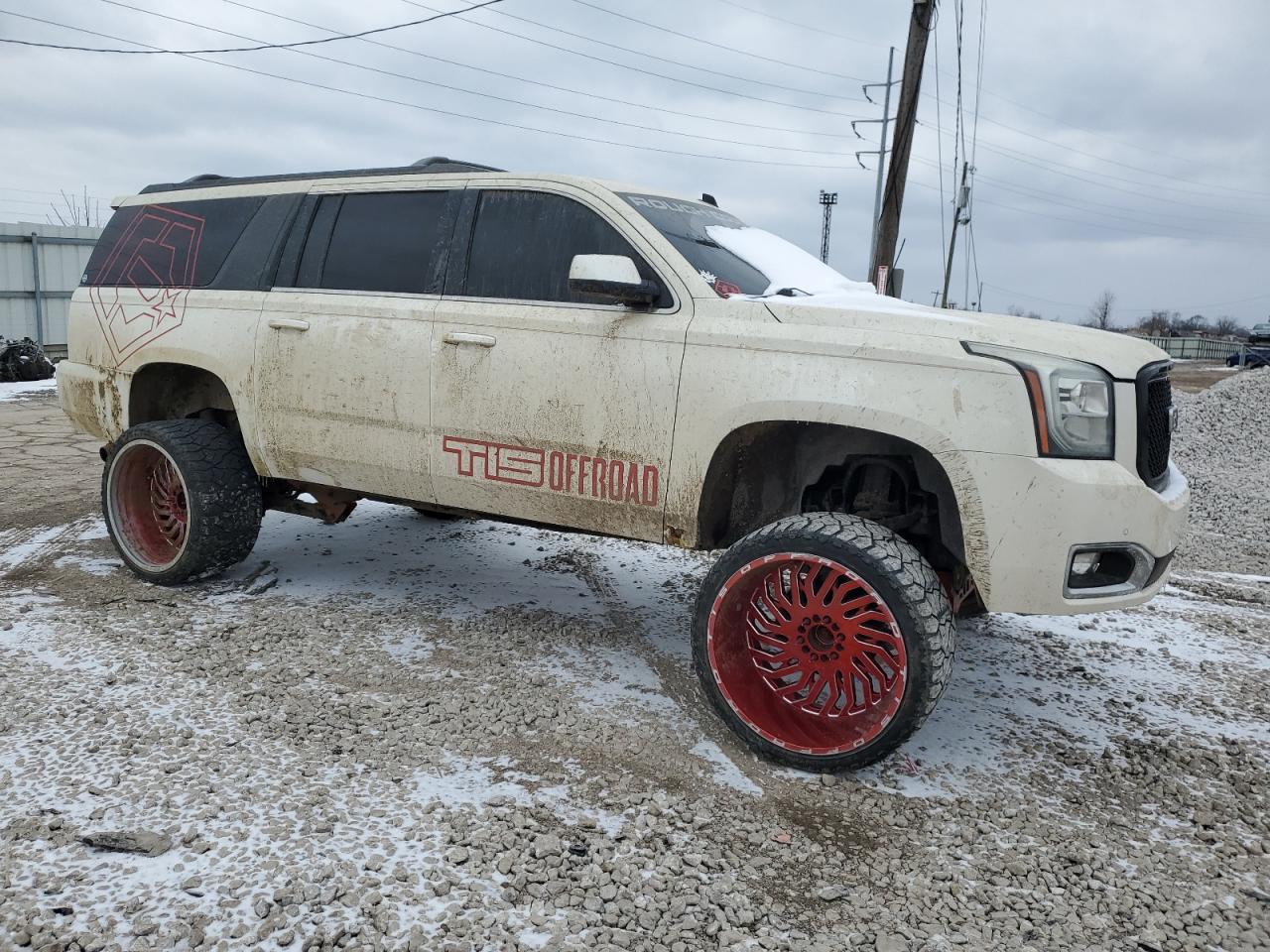 2015 GMC Yukon - Image 4