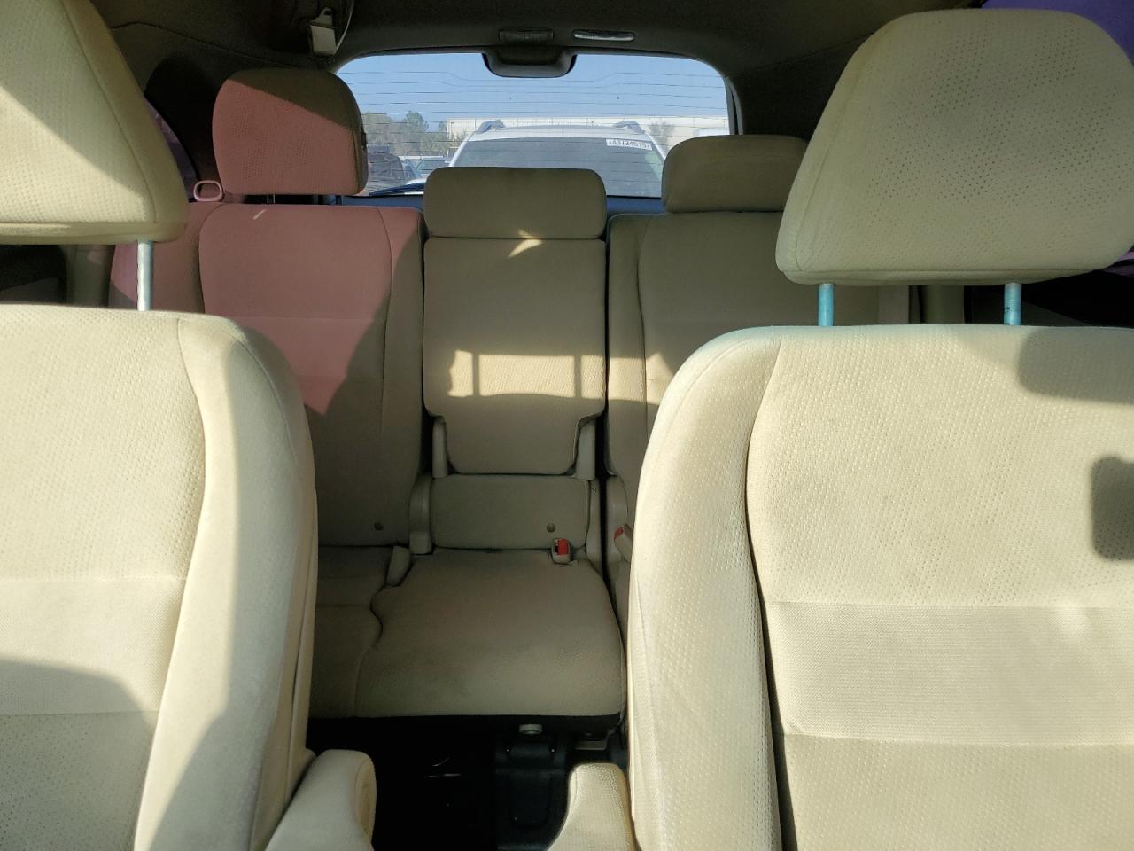 2010 Honda CR-V - Image 10