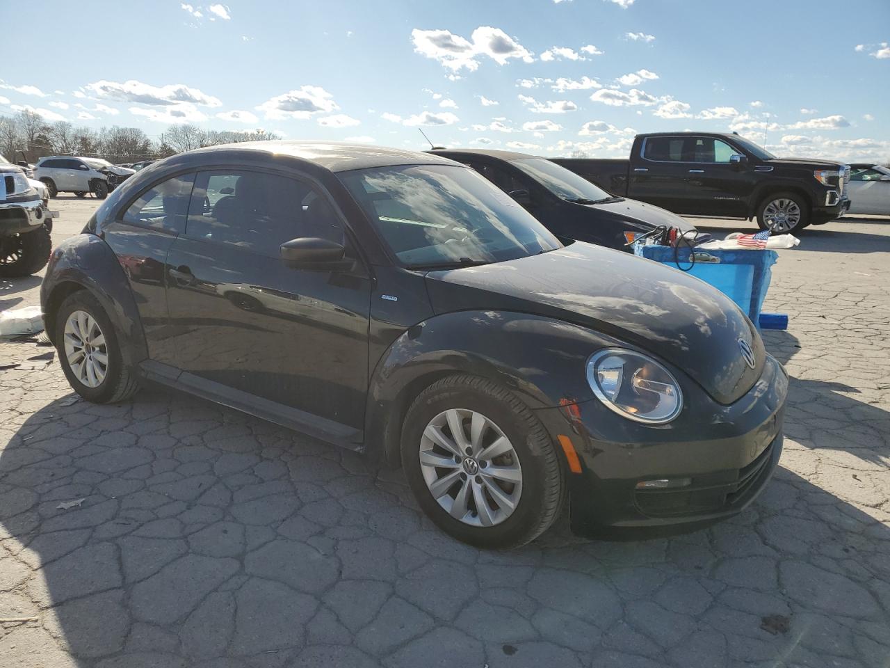 2016 Volkswagen Beetle - Image 4