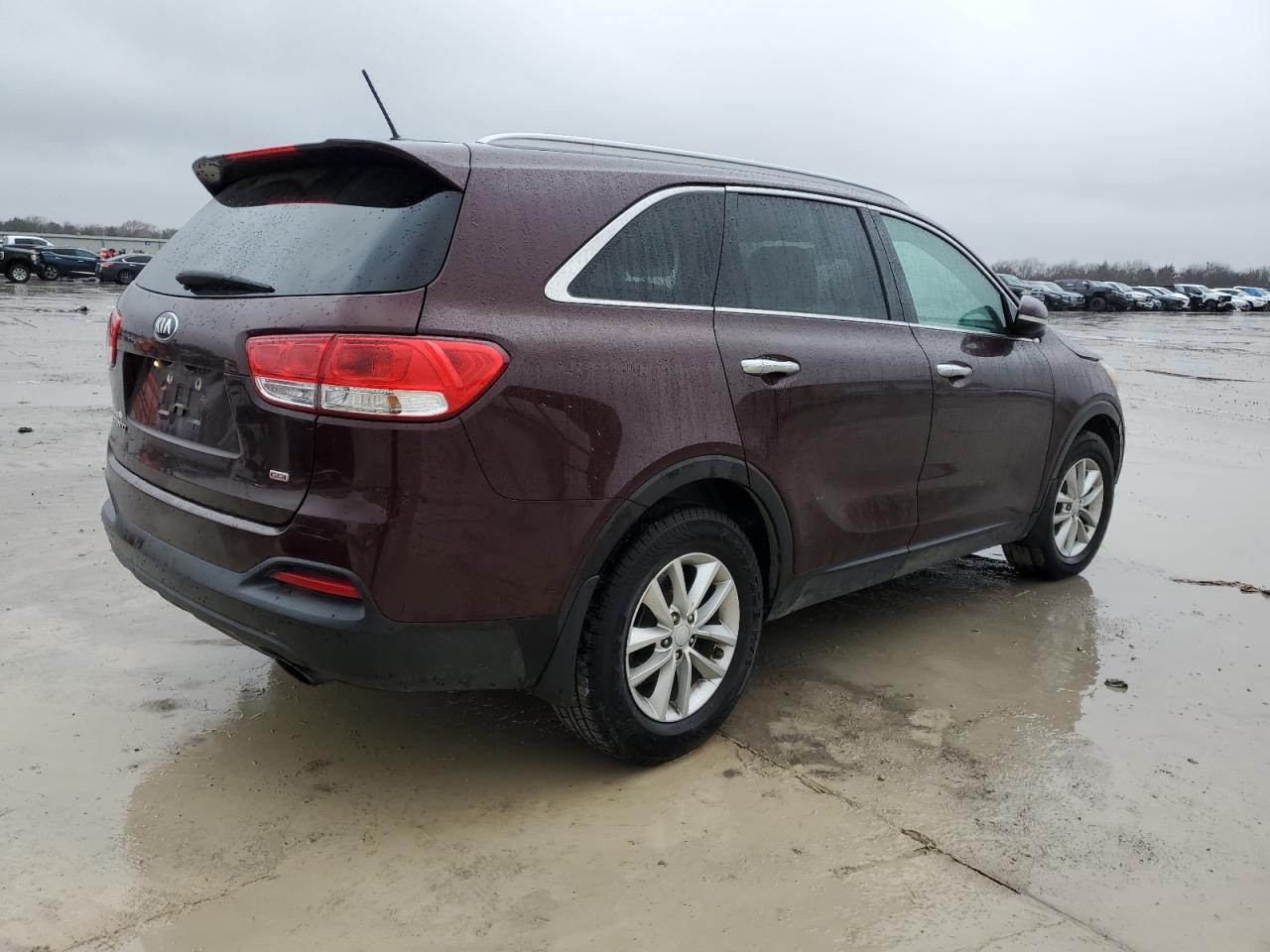 2017 Kia Sorento - Image 3