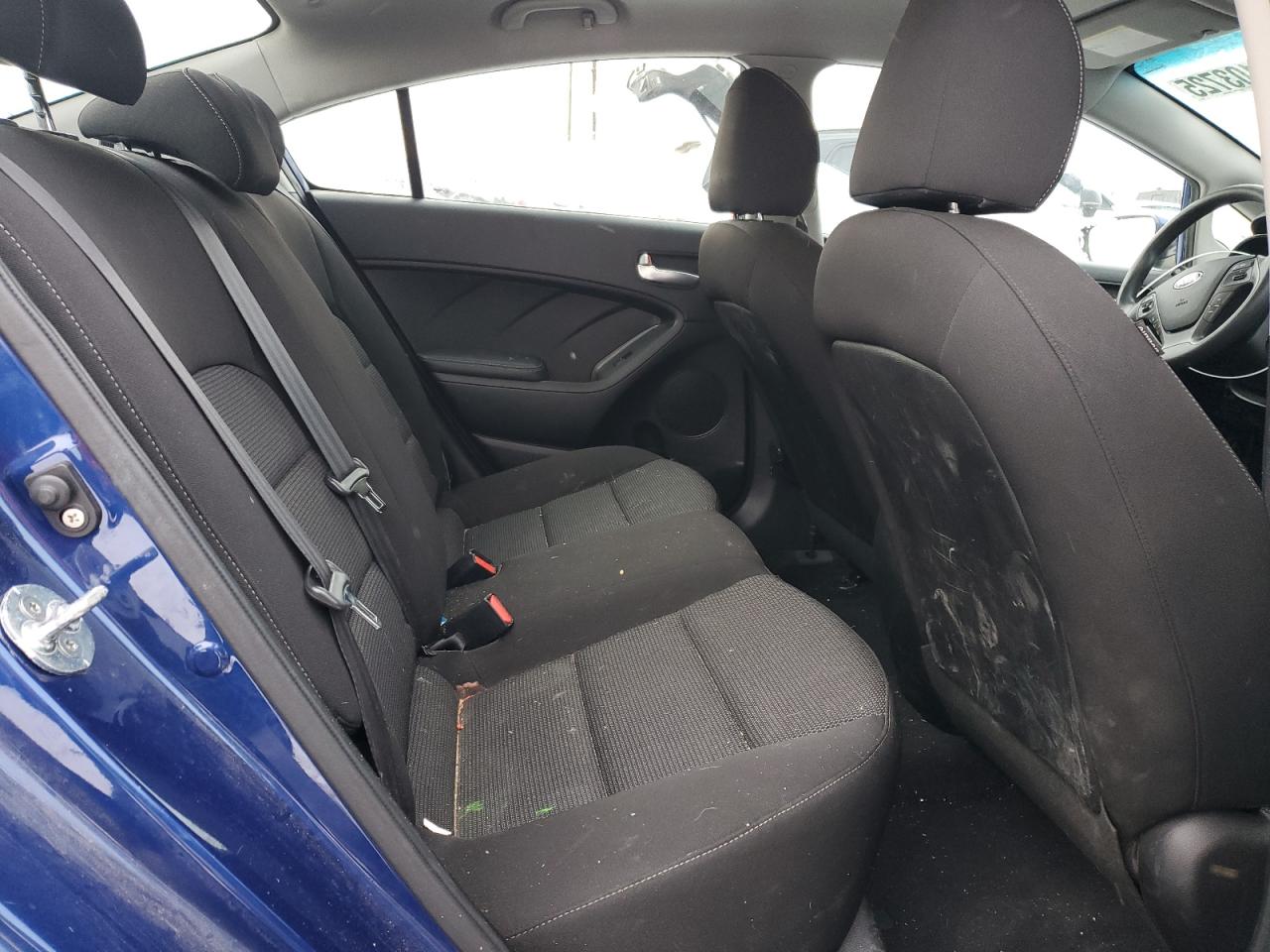 2017 Kia Forte - Image 10