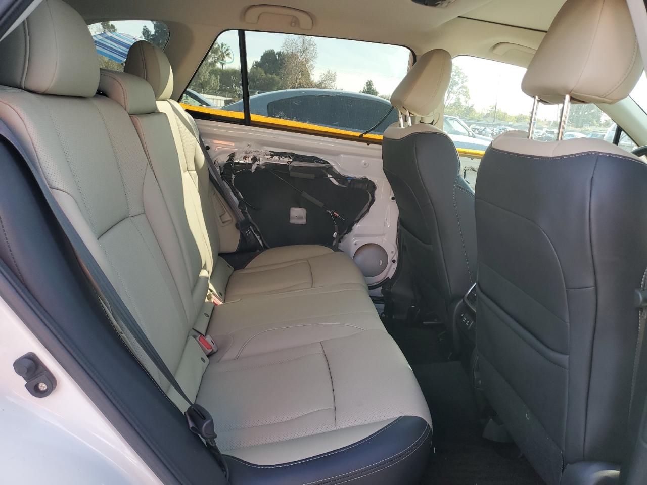 2021 Subaru Outback - Image 11