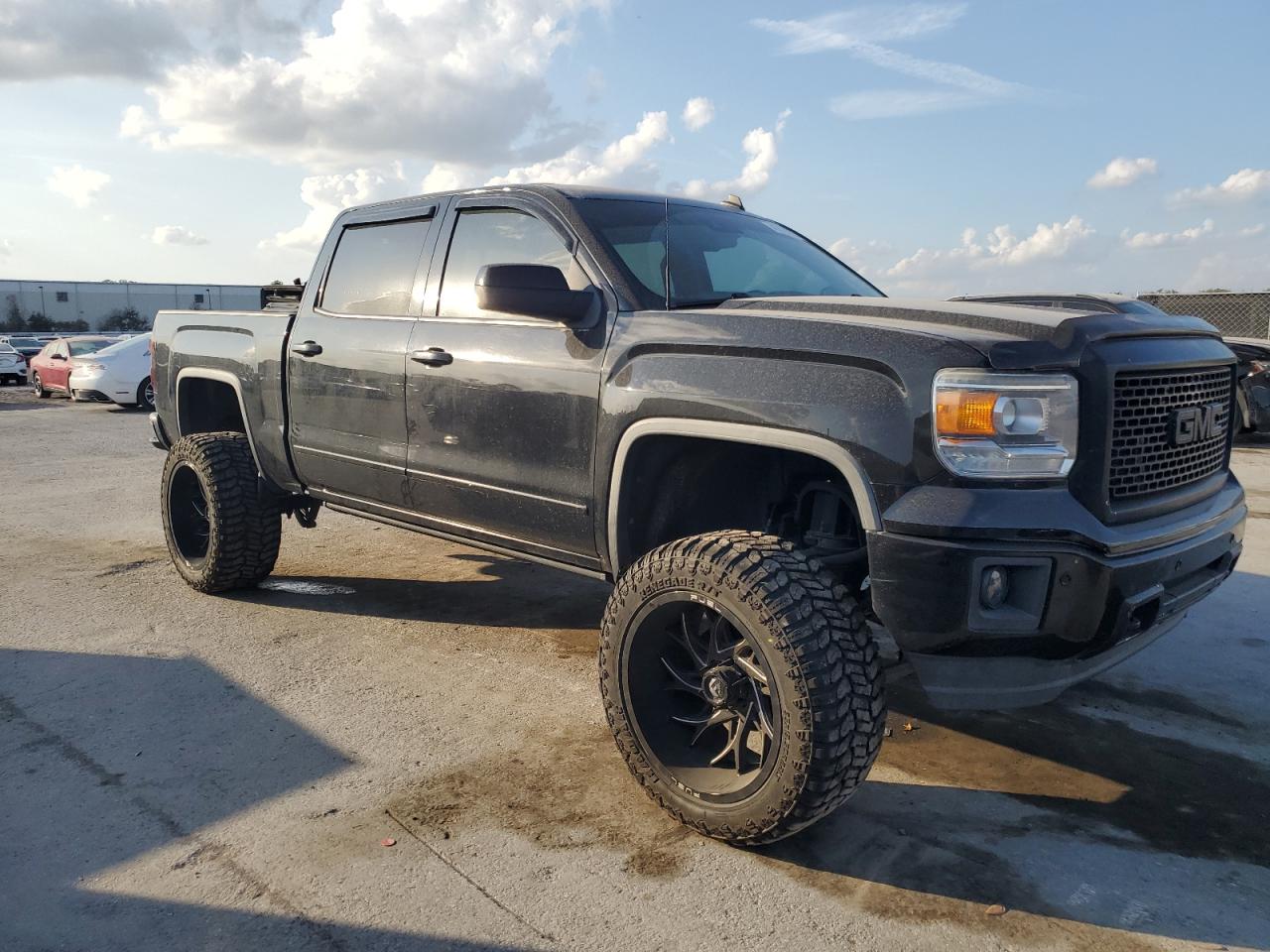 2014 GMC Sierra - Image 4