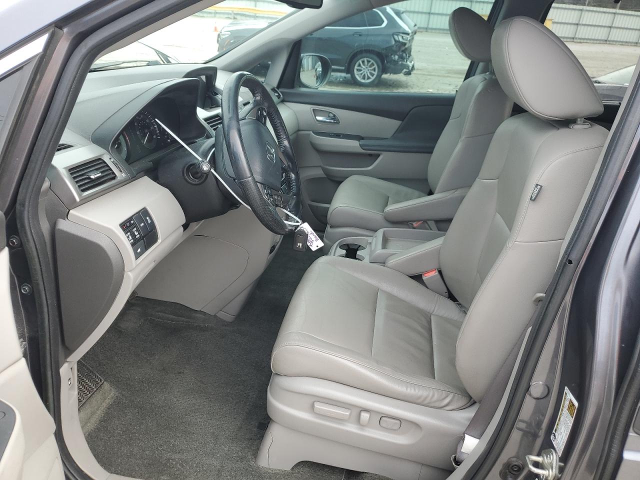 2016 Honda Odyssey - Image 7
