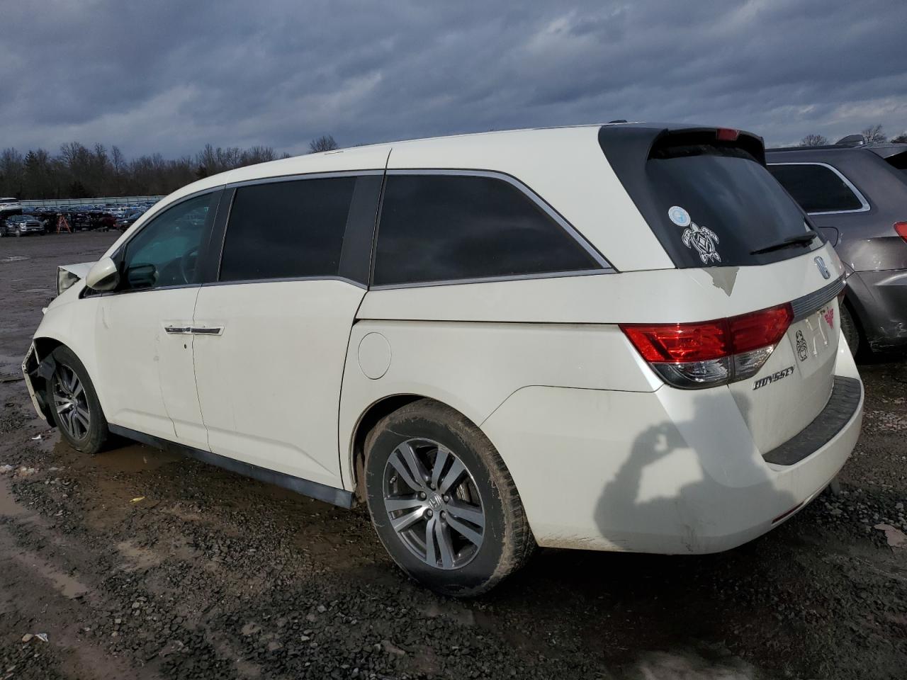 2014 Honda Odyssey - Image 2