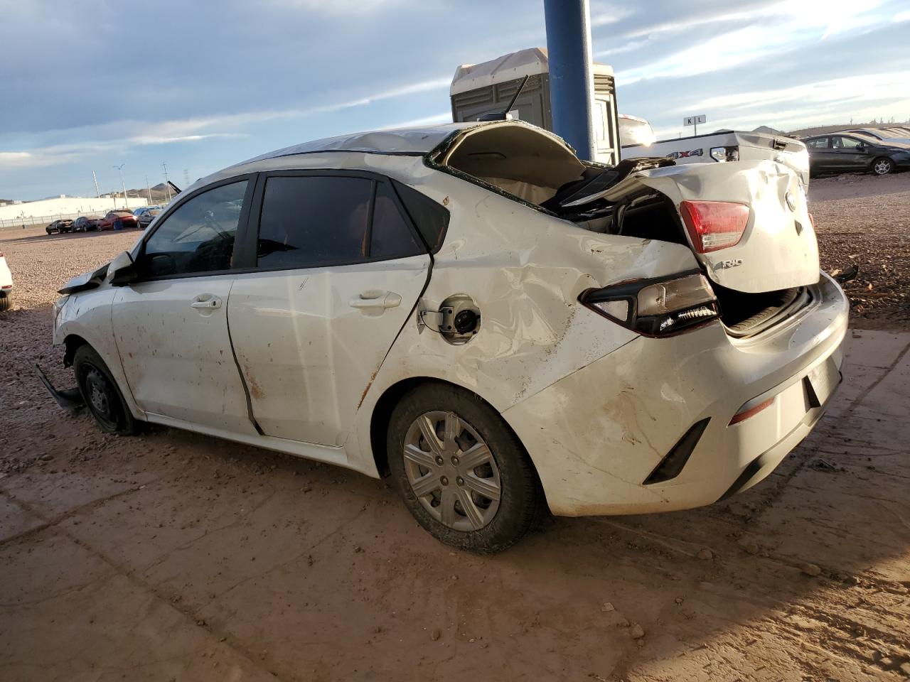 2021 Kia Rio - Image 2
