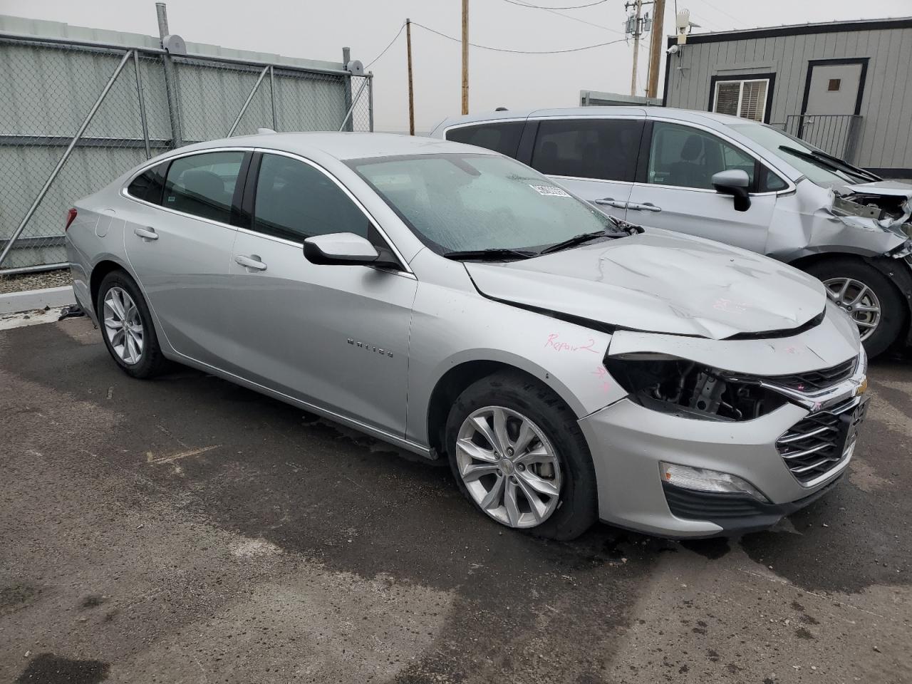 2022 Chevrolet Malibu - Image 4