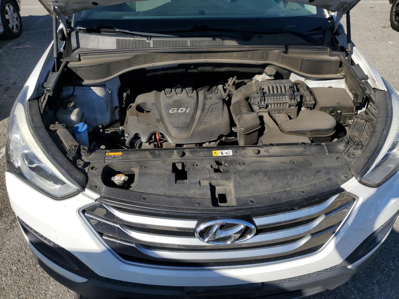 2015 Hyundai Santa Fe - Image 11