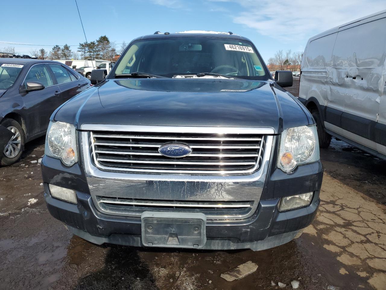 2010 Ford Explorer - Image 5