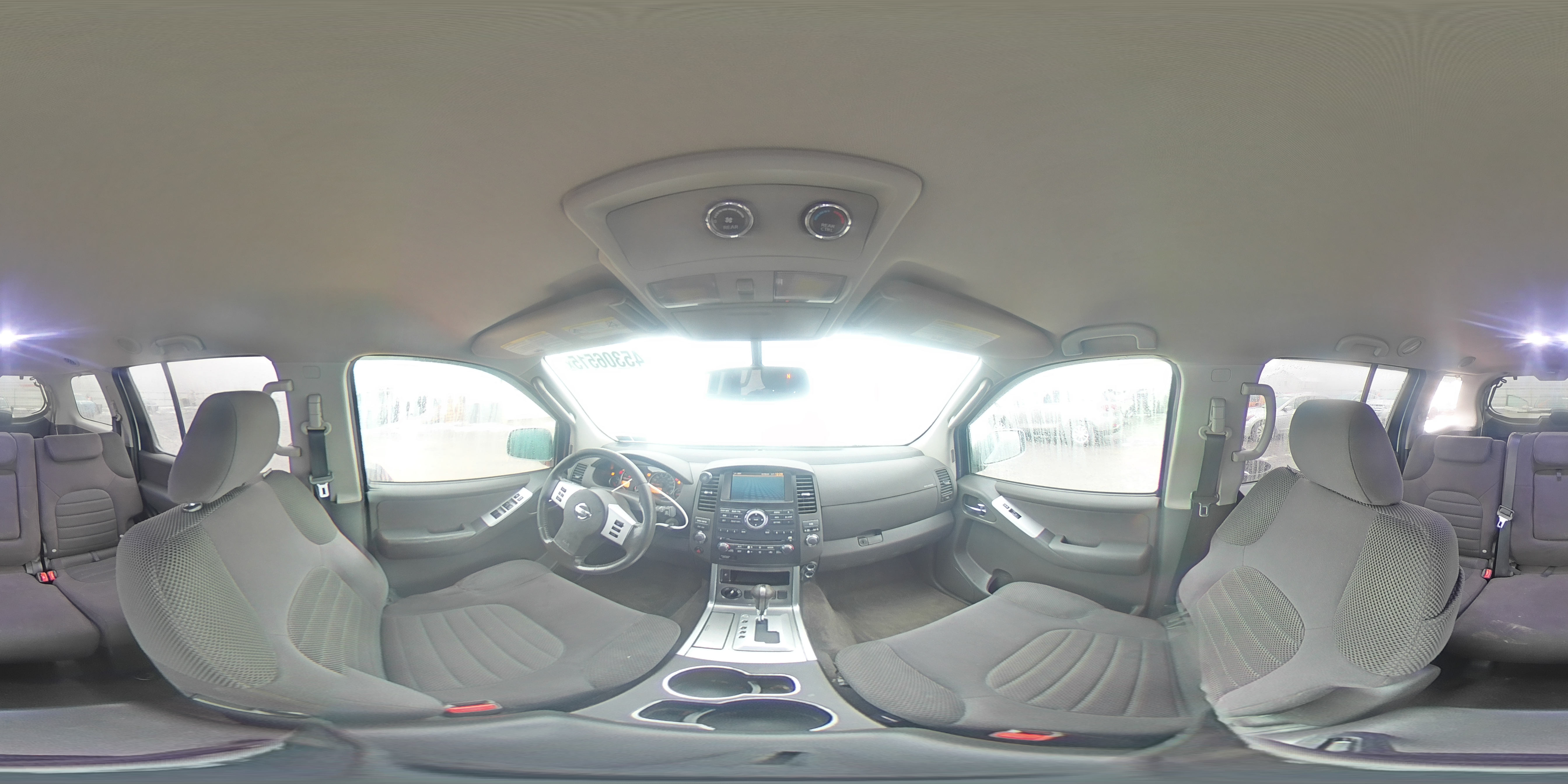 2011 Nissan Pathfinder - Image 13