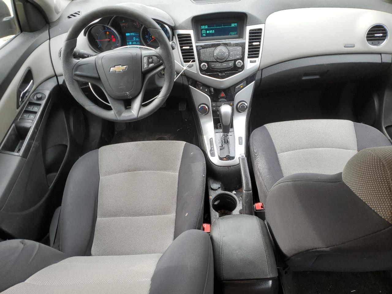 2014 Chevrolet Cruze - Image 8