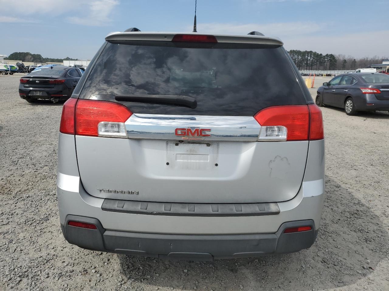 2011 GMC Terrain - Image 6