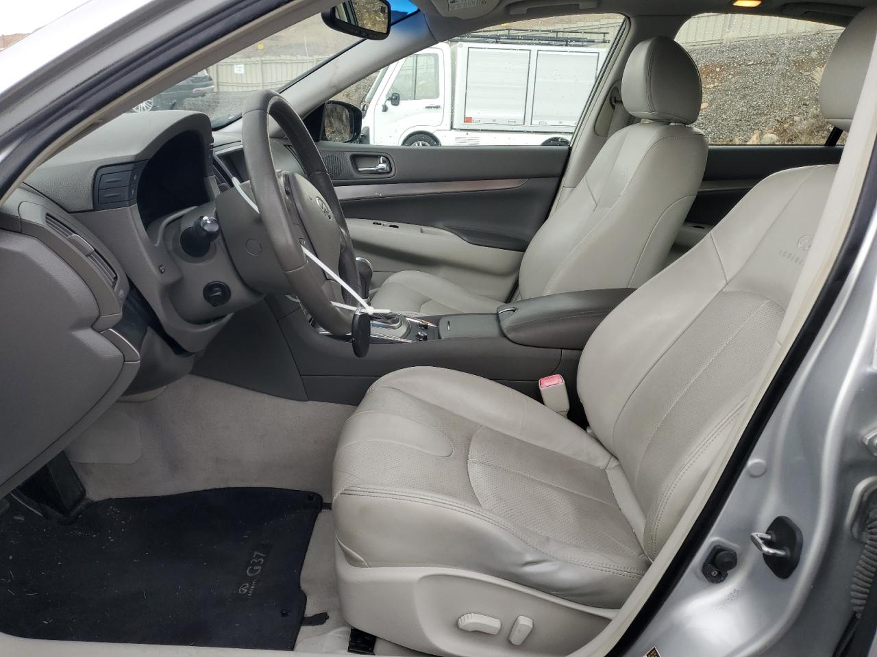 2013 Infiniti G - Image 7