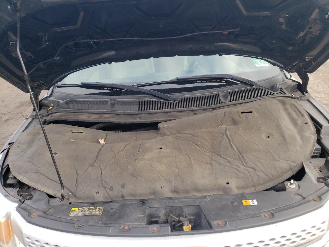 2012 Ford Explorer - Image 12