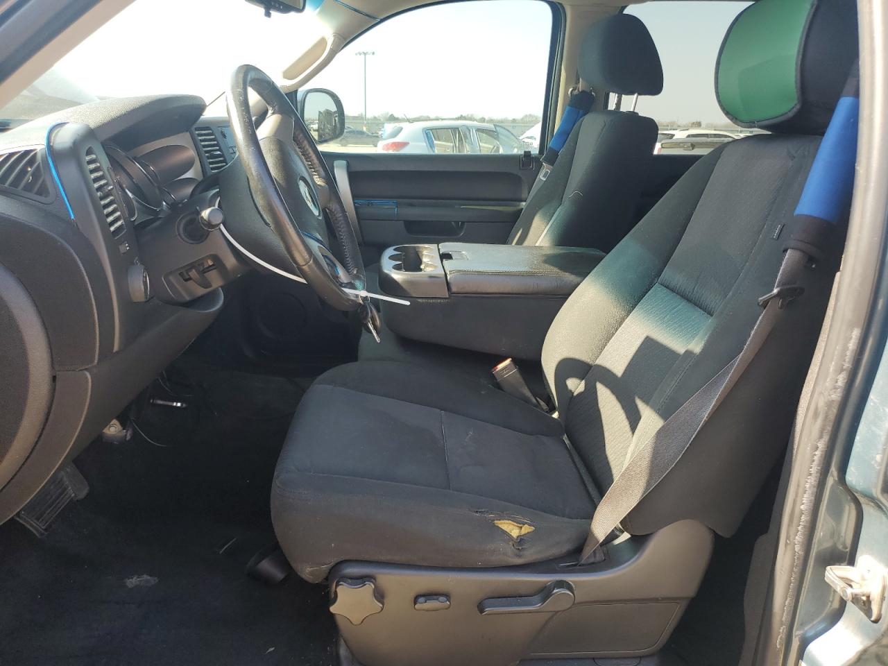 2011 Chevrolet Silverado - Image 7