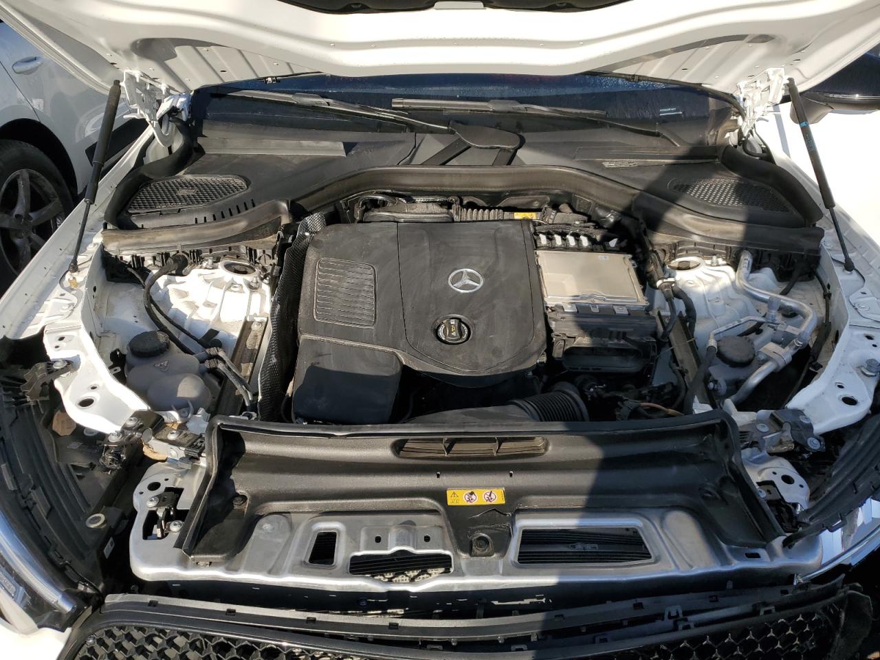 2024 Mercedes-Benz GLC - Image 12