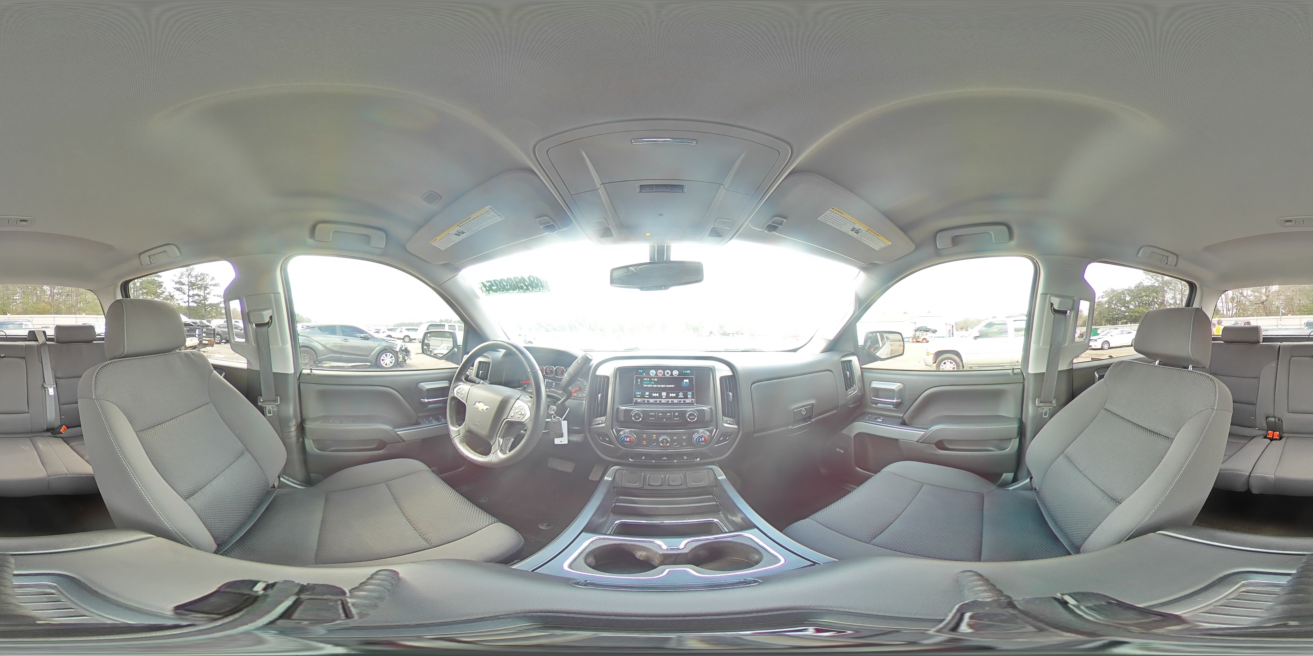 2018 Chevrolet Silverado - Image 16