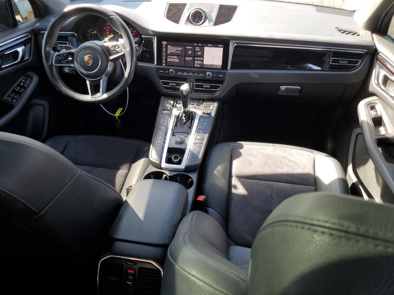 2020 Porsche Macan - Image 8