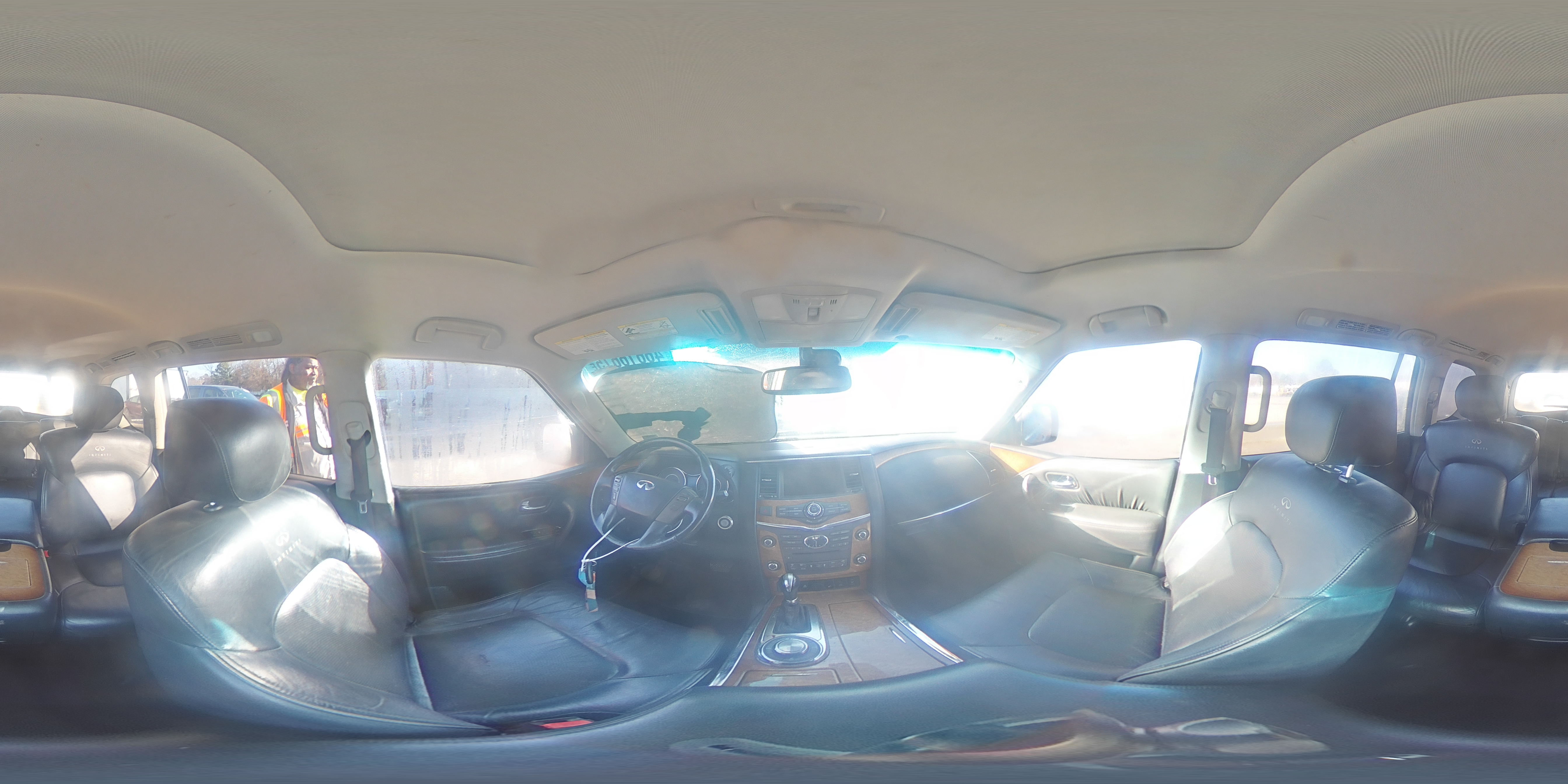 2012 Infiniti QX56 - Image 15