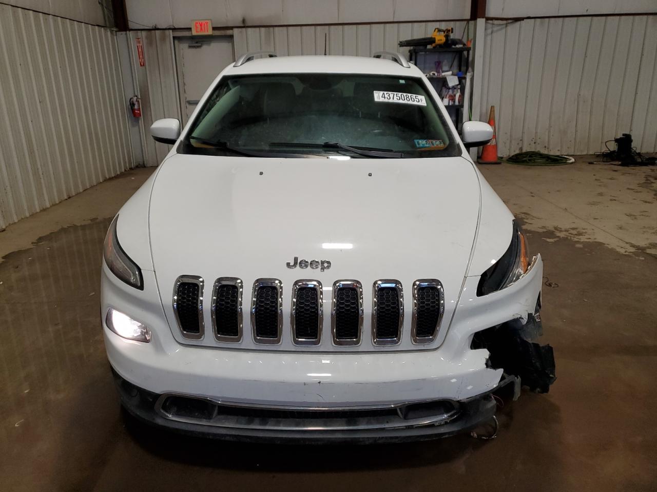 2016 Jeep Grand Cherokee - Image 5
