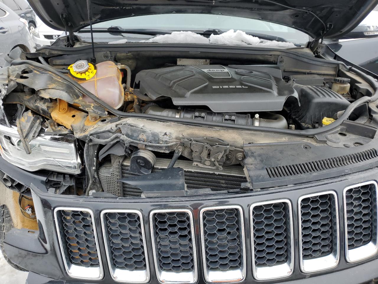 2015 Jeep Grand Cherokee - Image 12