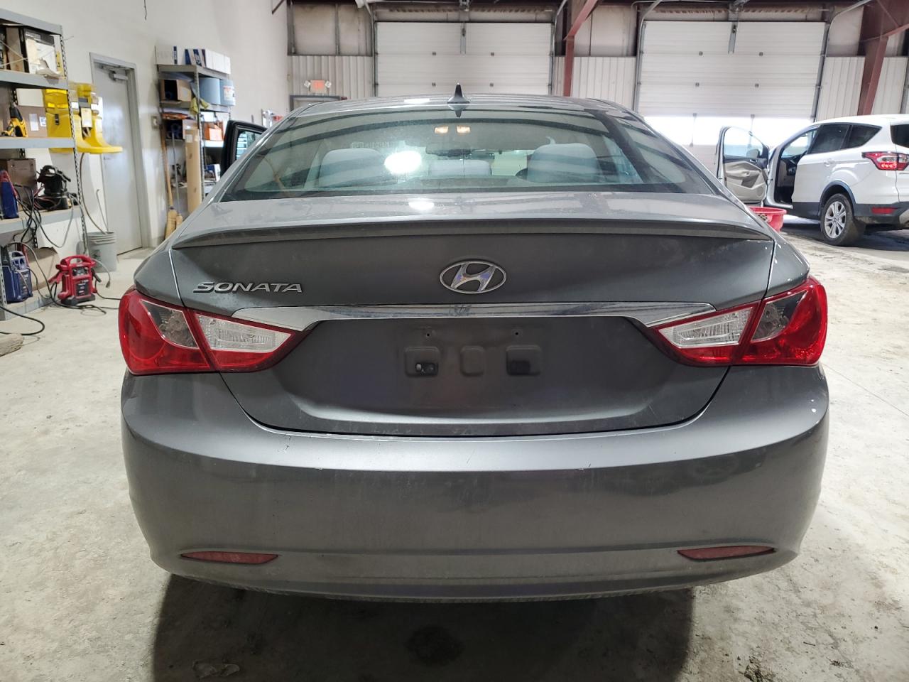 2013 Hyundai Sonata - Image 6