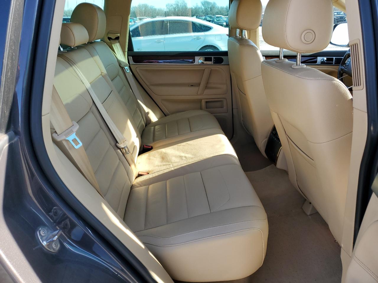2008 Volkswagen Touareg - Image 10