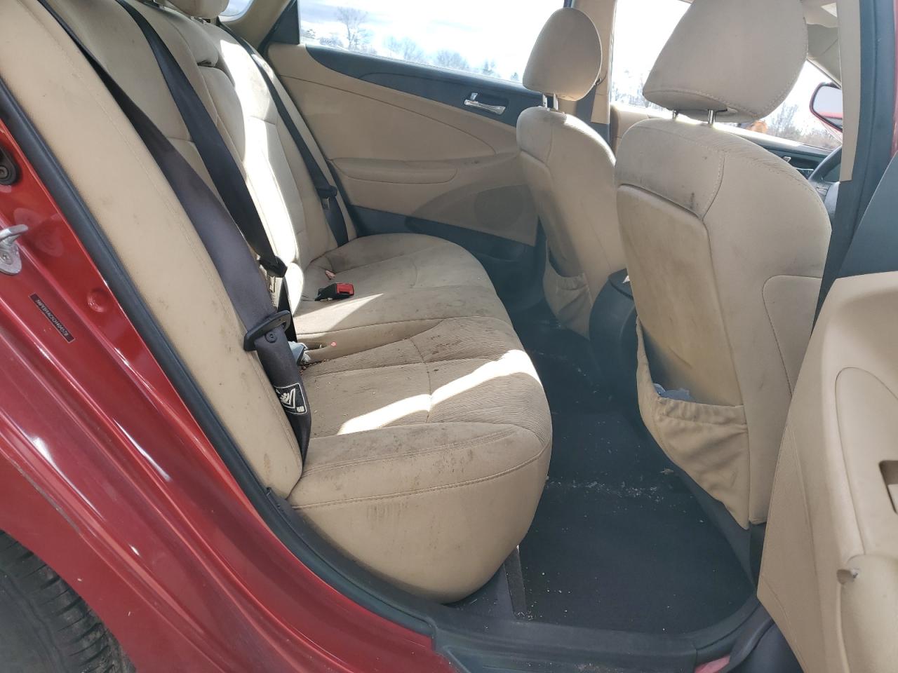 2012 Hyundai Sonata - Image 11