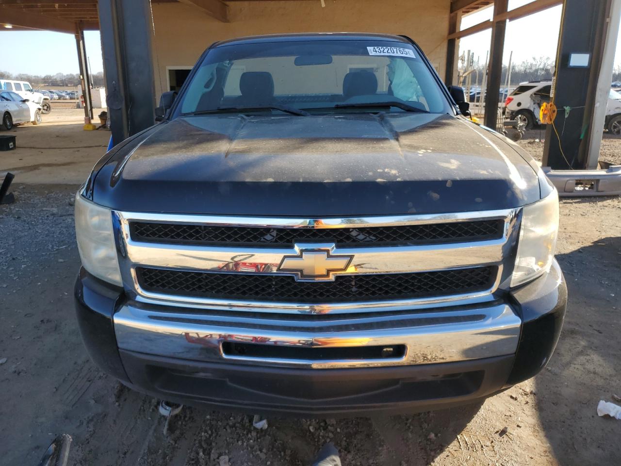 2011 Chevrolet Silverado - Image 5